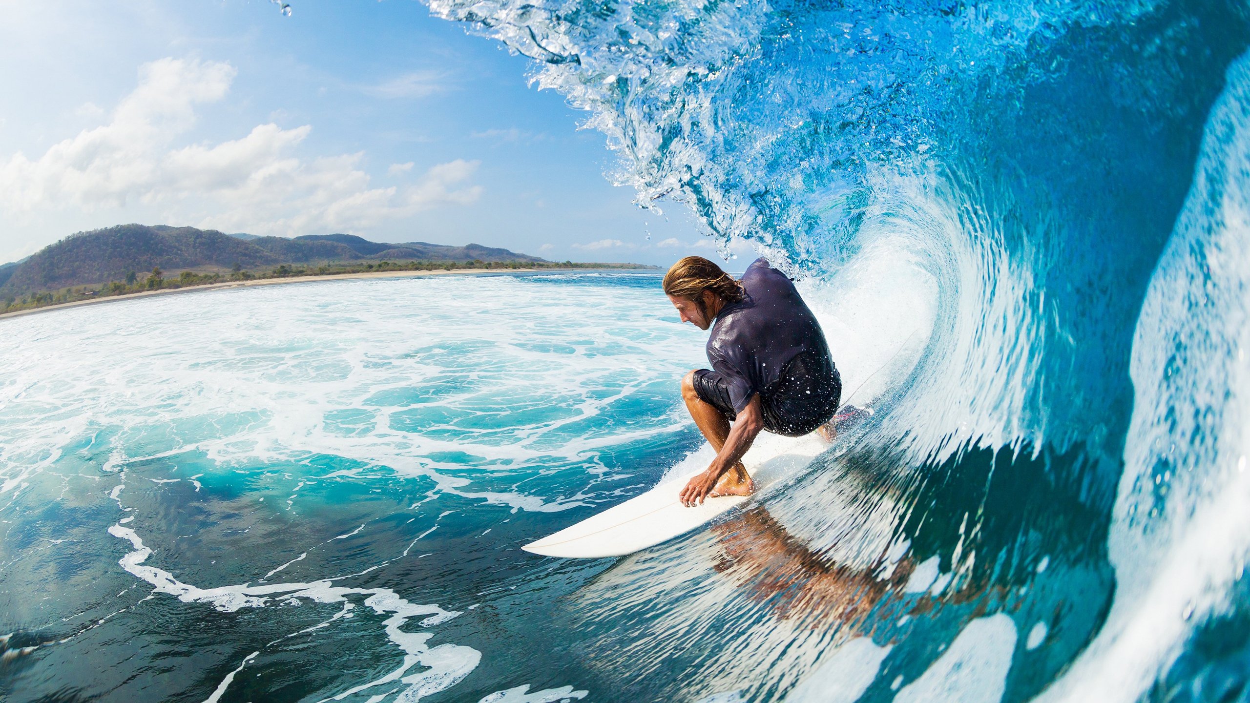 美国男篮在奥运预选赛中轻松取胜，晋级下一轮